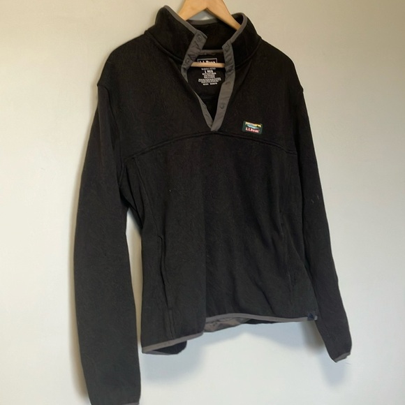 L.L. Bean Charcoal Fleece Pullover - Picture 2 of 6